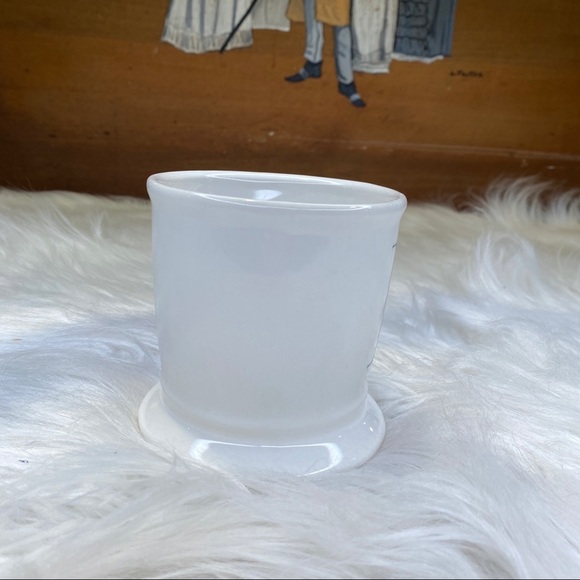 Anthropologie White Coffee Mug With Black Stylized Monogram "R" On Front - Picture 5 of 8